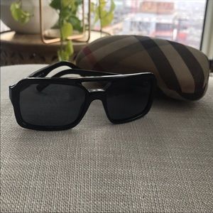 SOLD - Burberry sunglasses